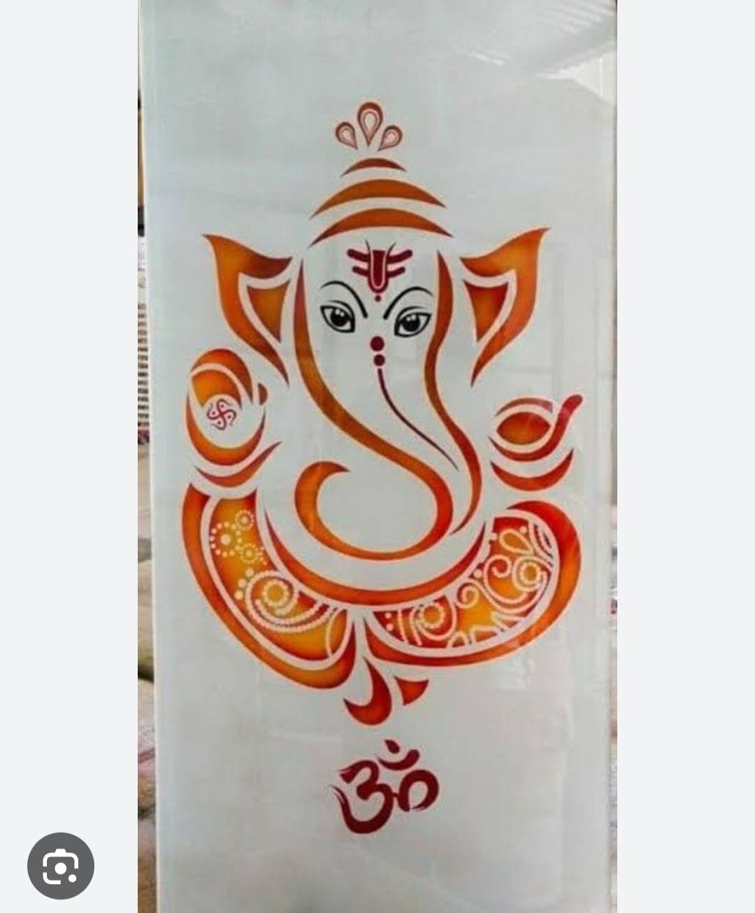 Elegant glass partitions for meeting spaces