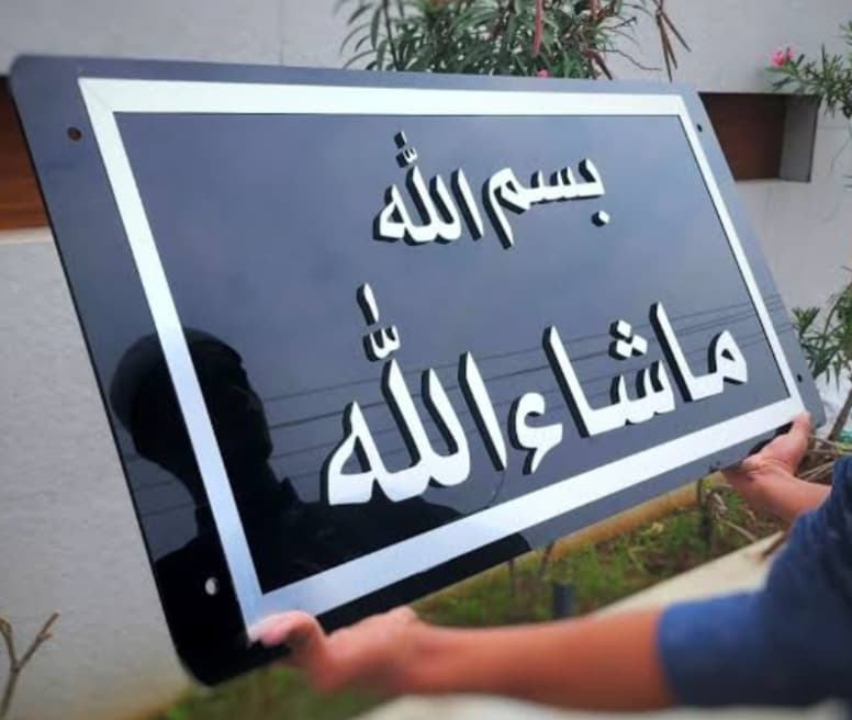 Modern office space with top-tier glass partitions in Lucknow